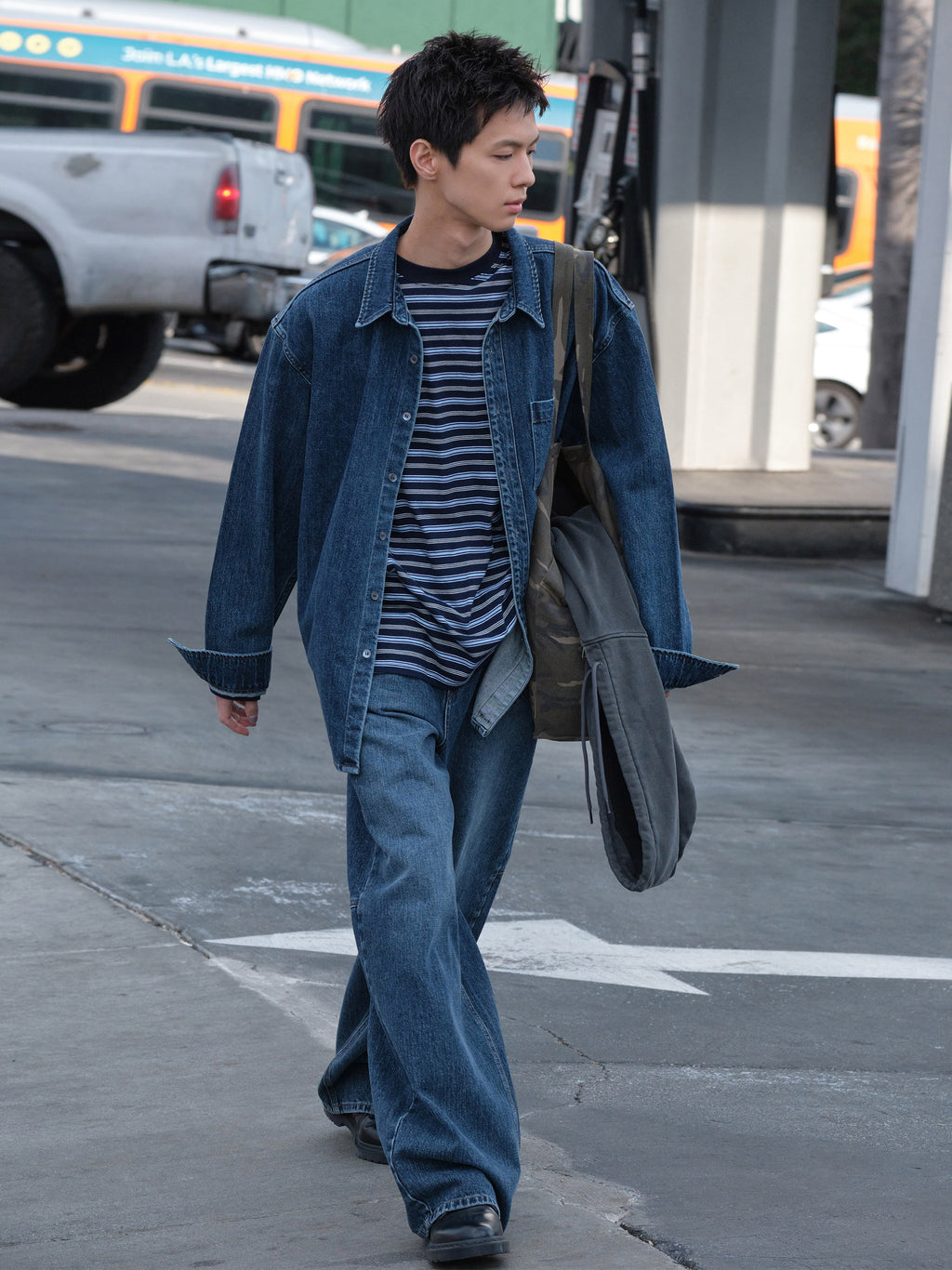 Low Classic Oversized Jeans Dark Blue