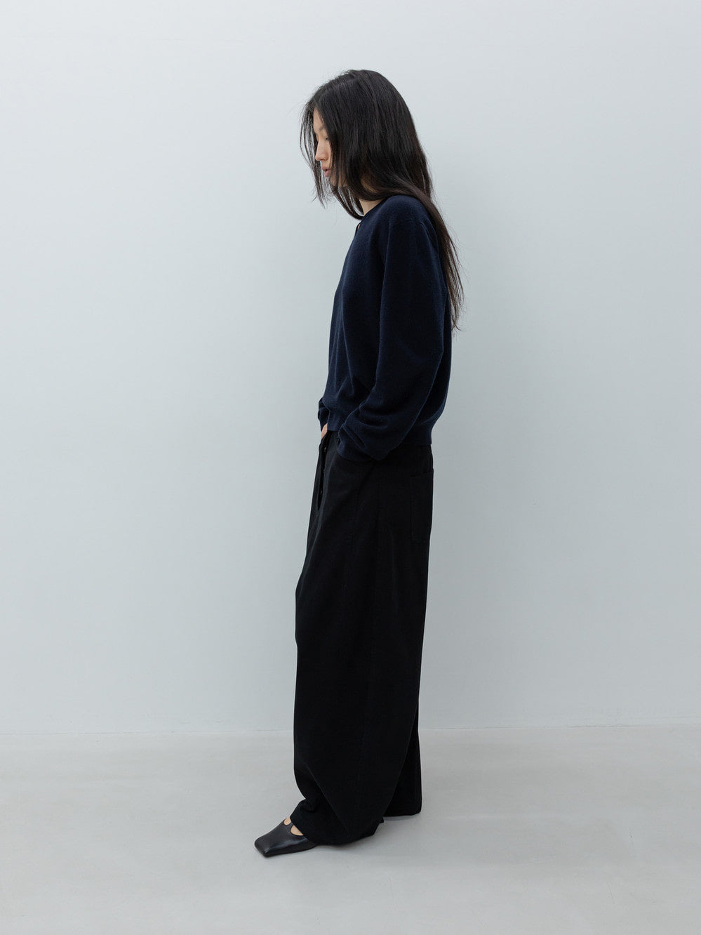 Low Classic Cashmere Blend Wholegarment V-Neck Knit Navy