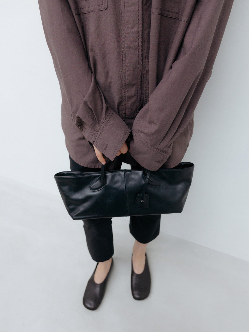 Low Classic Haricot Baby Tote Bag Black