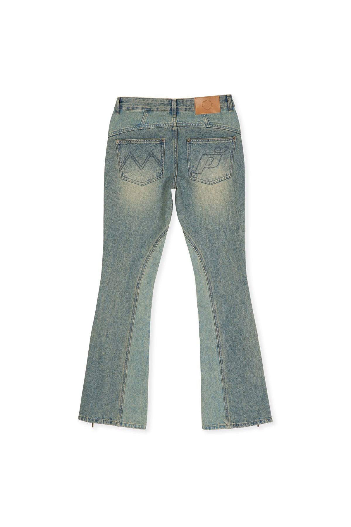 [matinkim] PEACHES ZIPPER DETAIL BOOTS CUT DENIM PANTS IN LIGHT BLUE
