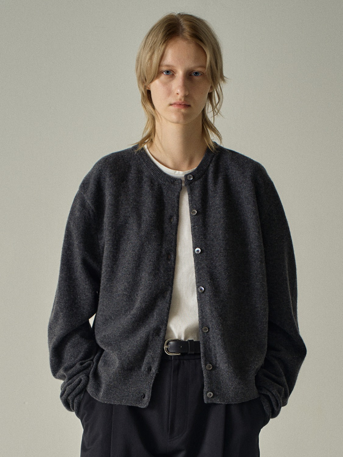 Facade Pattern Cashmere Essential Cardigan charcoal