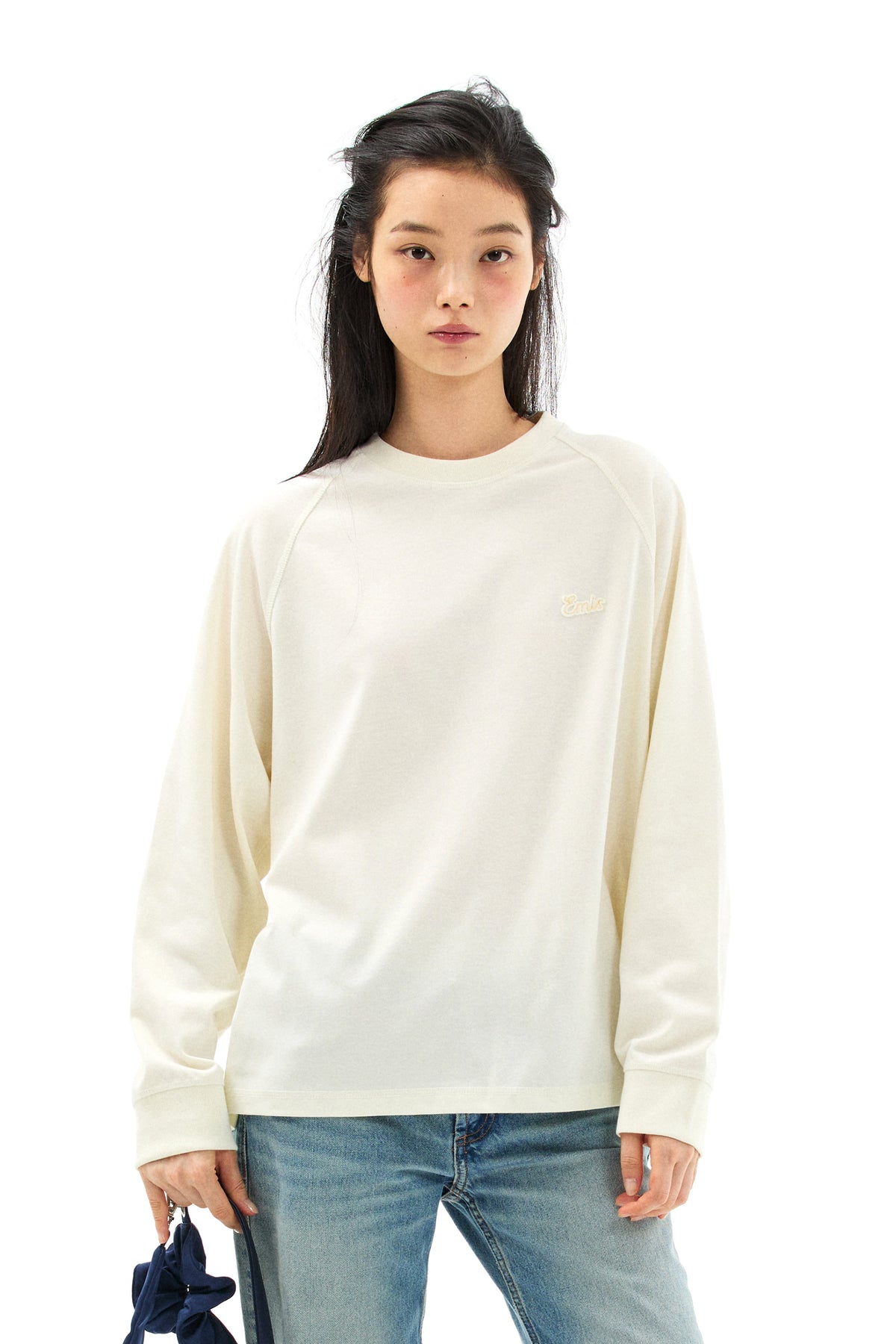 Emis Small Line Patch Raglan LS T-Shirt-Cream