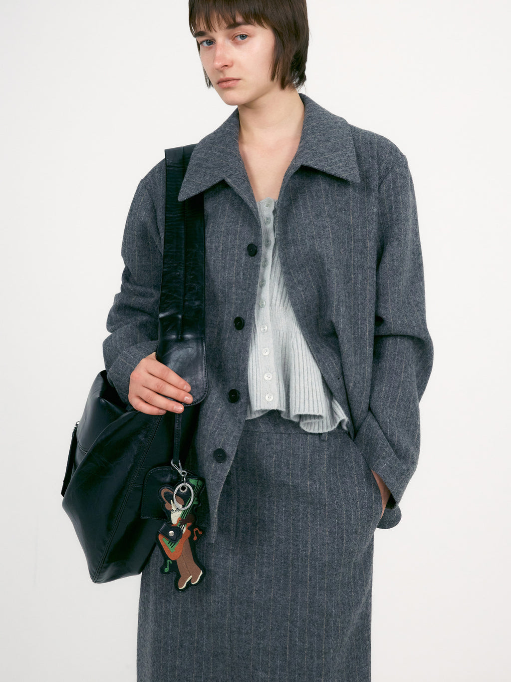 [low_classic] Flared Hem Knit Top
Light Grey