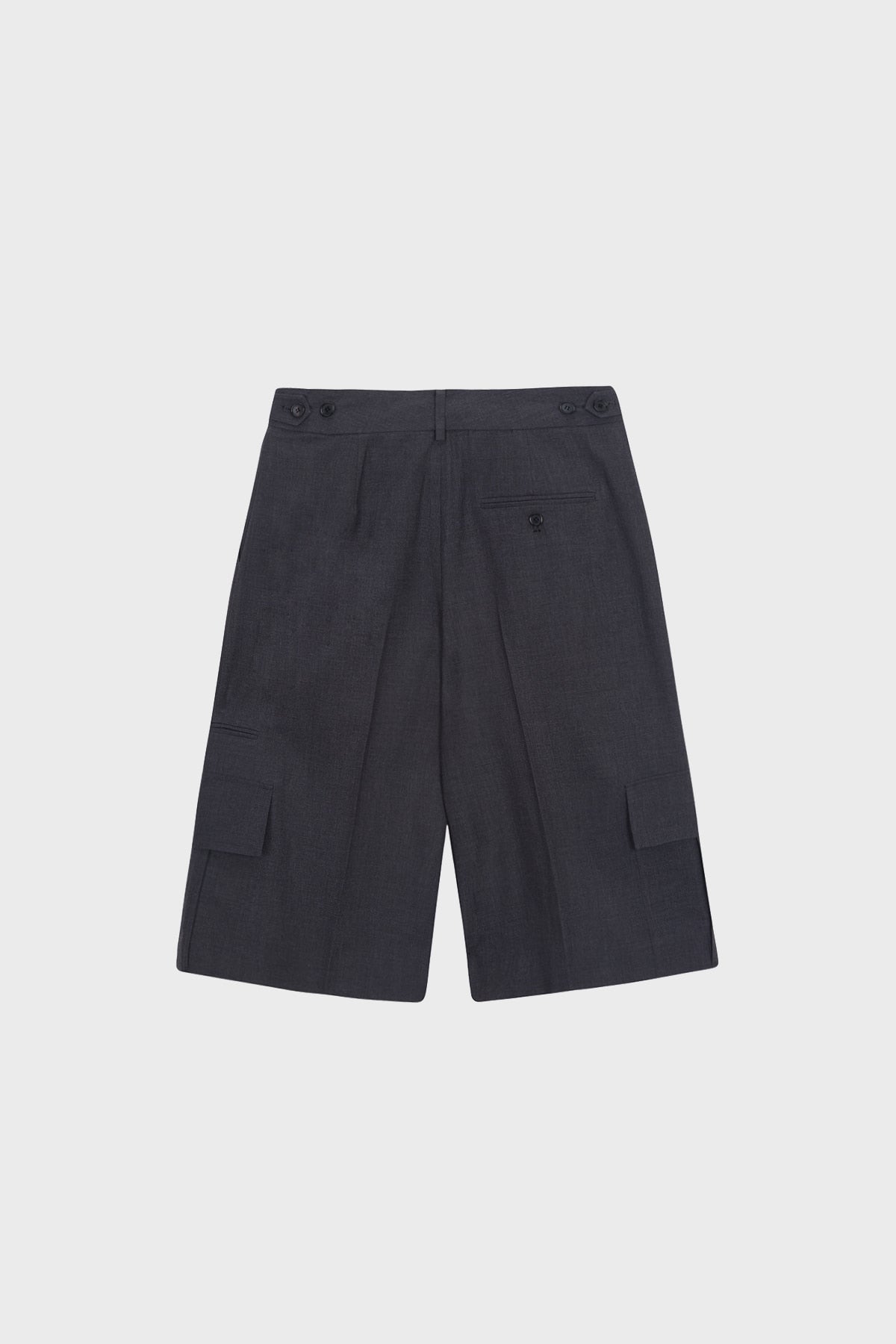 [matinkim] Cargo Detail Bermuda Pants IN Charcoal