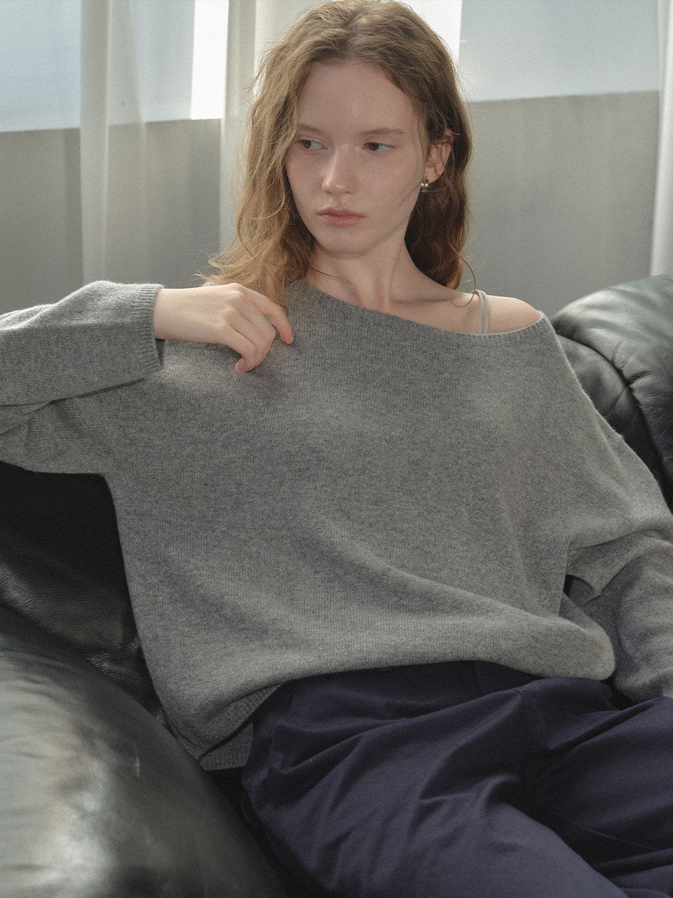 Tillidie Cashmere fine wool boat neck knit Gray