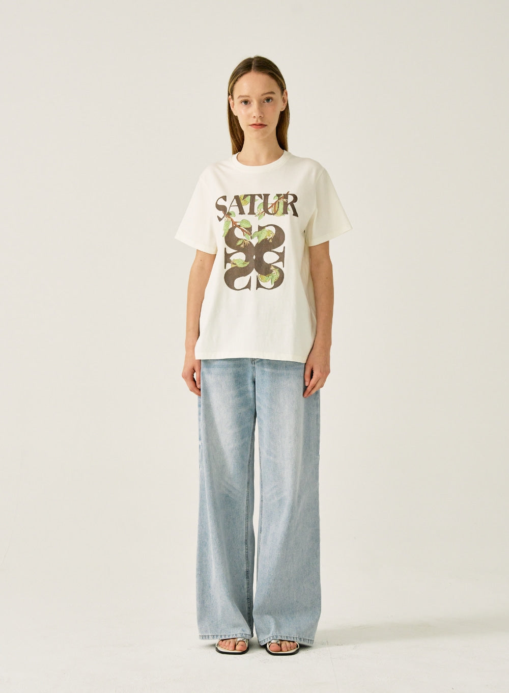 [satur] (W) Apero Leaf Graphic T-Shirt - Resort Ivory
