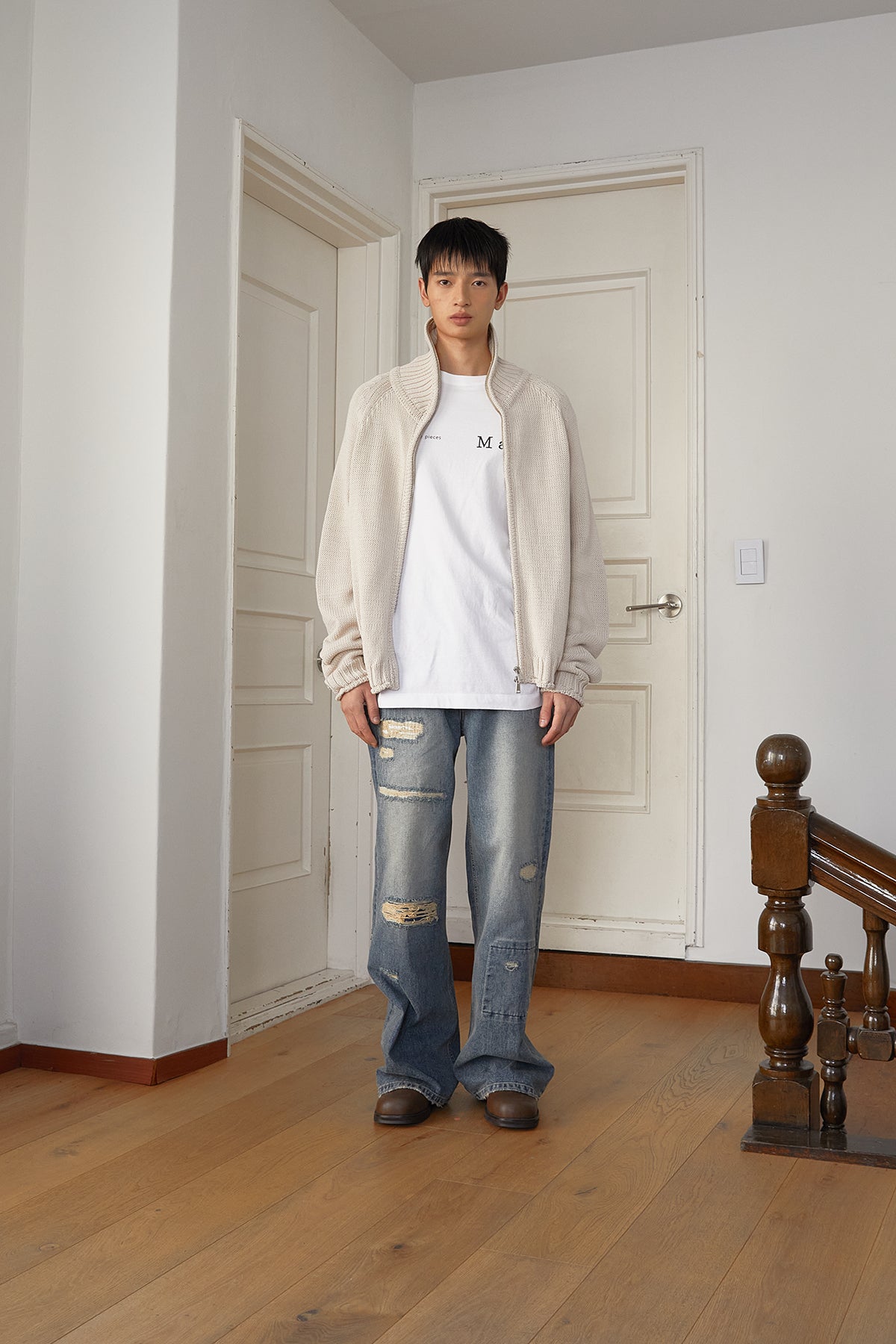 [matinkim] APPLIQUE LOGO PATCH KNIT ZIP UP FOR MEN IN LIGHT BEIGE