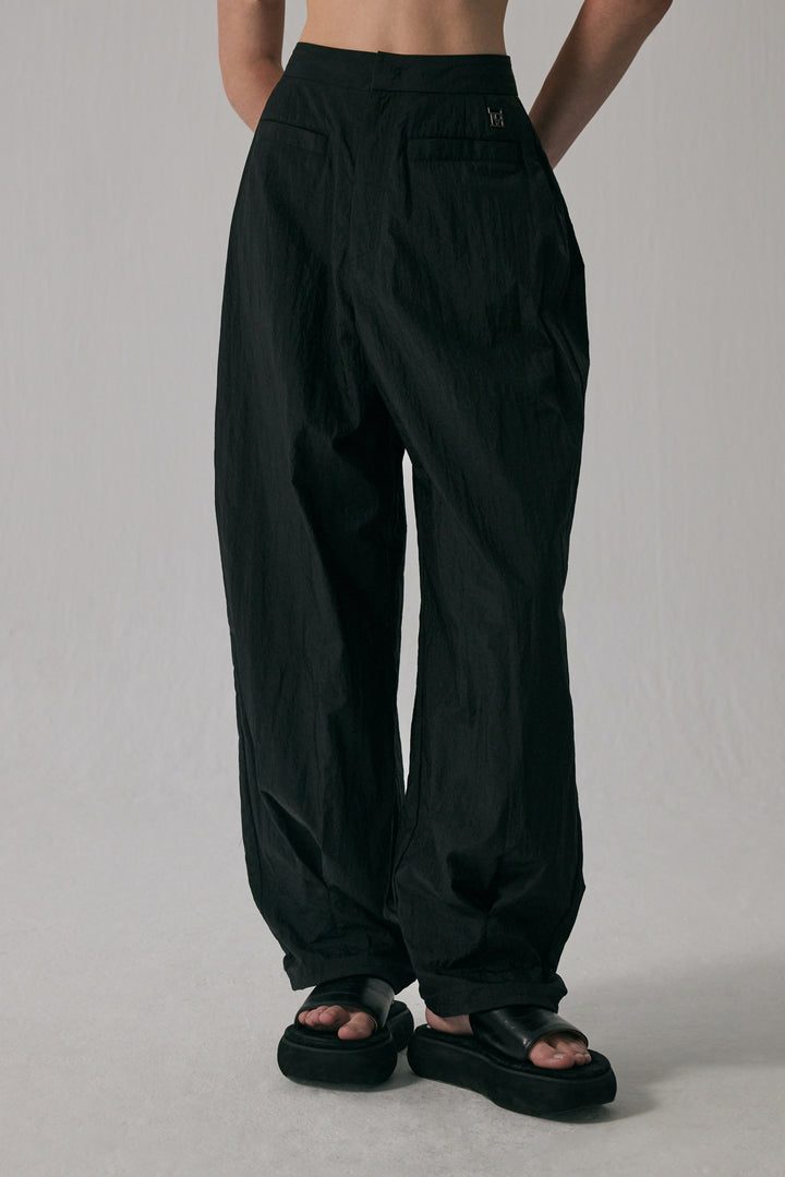 Treemingbird Double Box Pleats Nylon Slacks Black