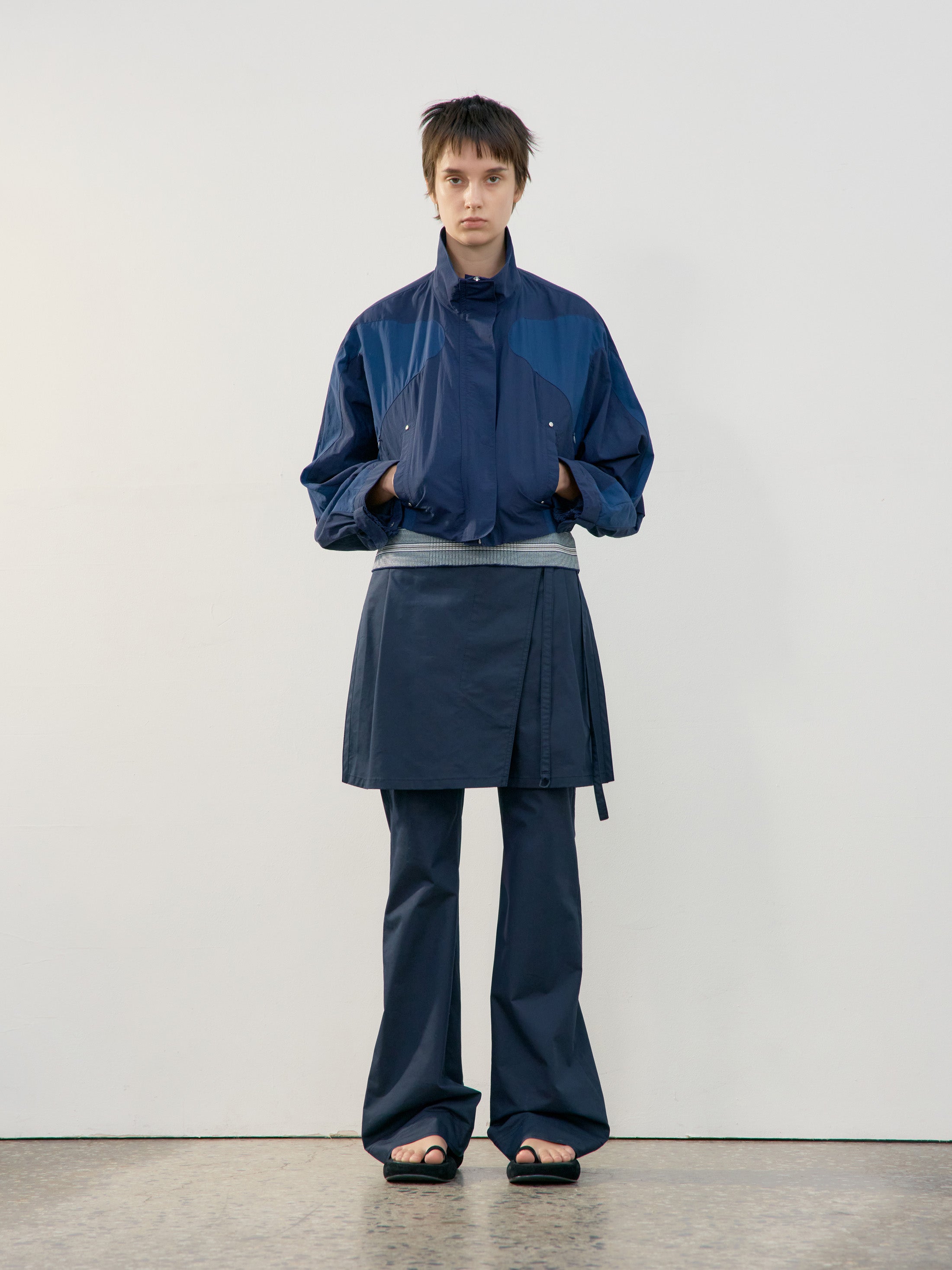 Low Classic Zip-Up Short Jacket Navy