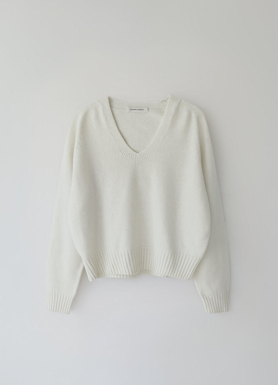 Nothing Written Erin wool v-neck pullover (Ivory)