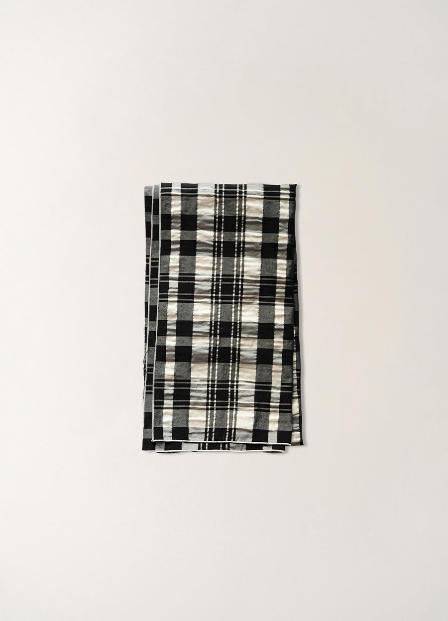 Nothing Written Textured check scarf (Black)