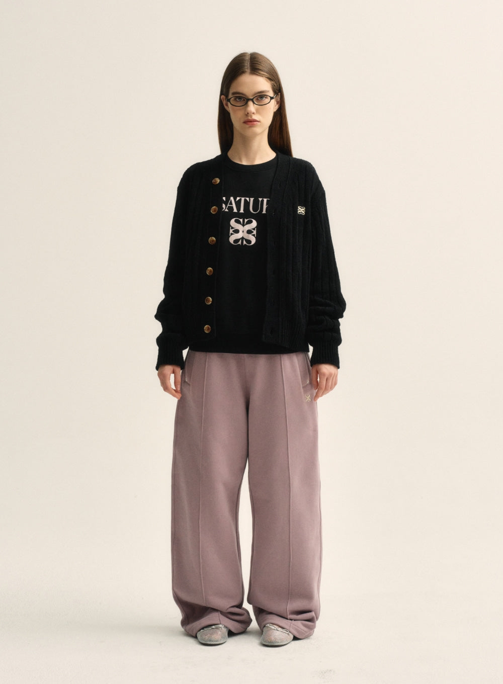 [satur] (W) Classic Logo Sweatshirt - Black Pink