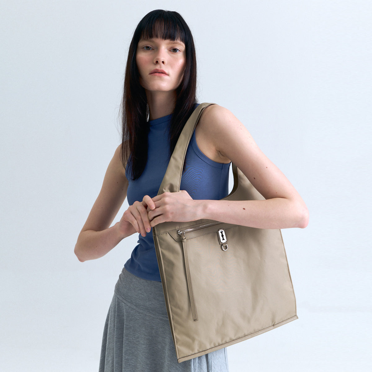Vunque Toque Cabin Crew Slim Shoulder L Net Beige