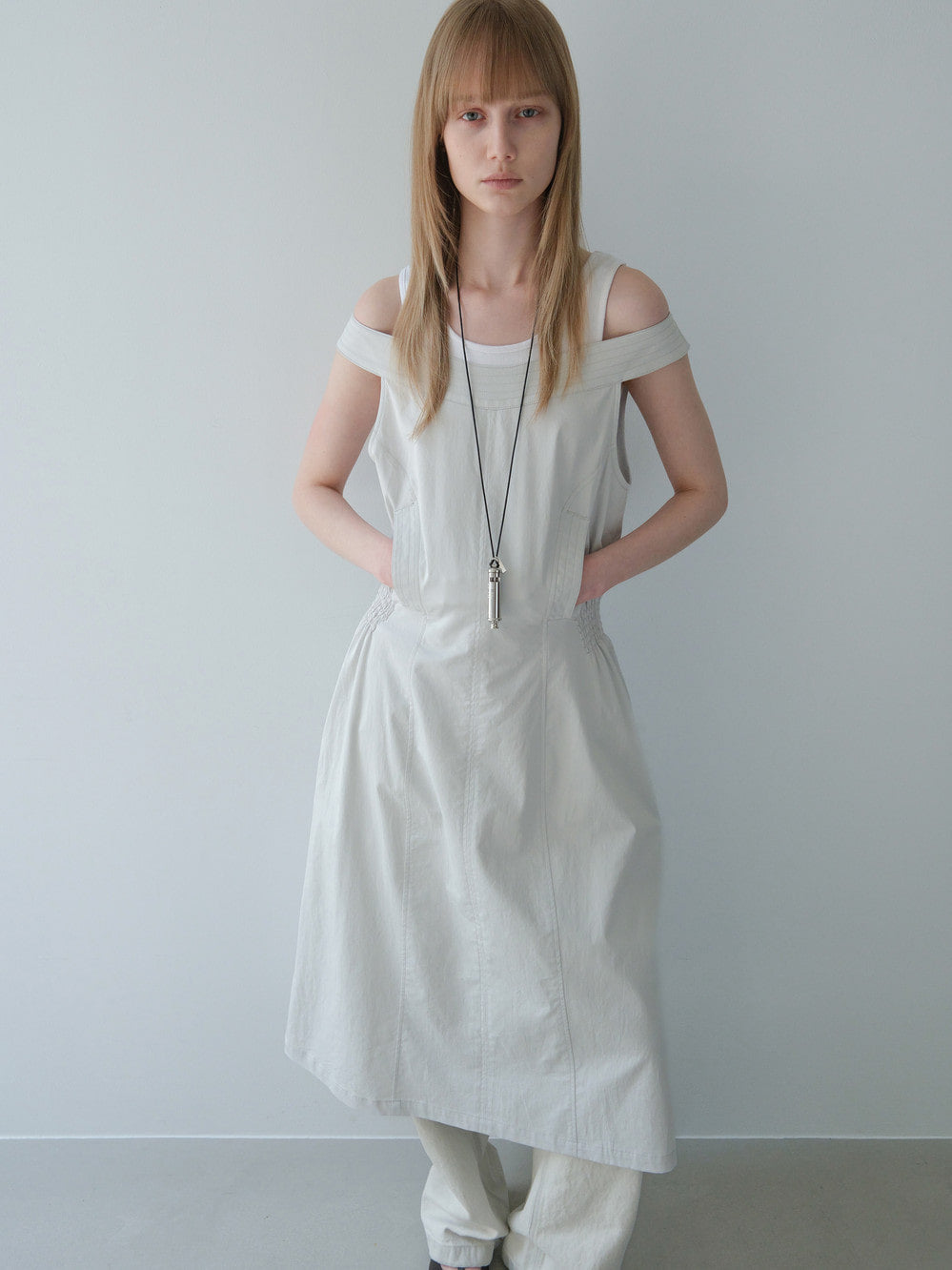 Low Classic Off Shoulder Cotton Dress Light Grey
