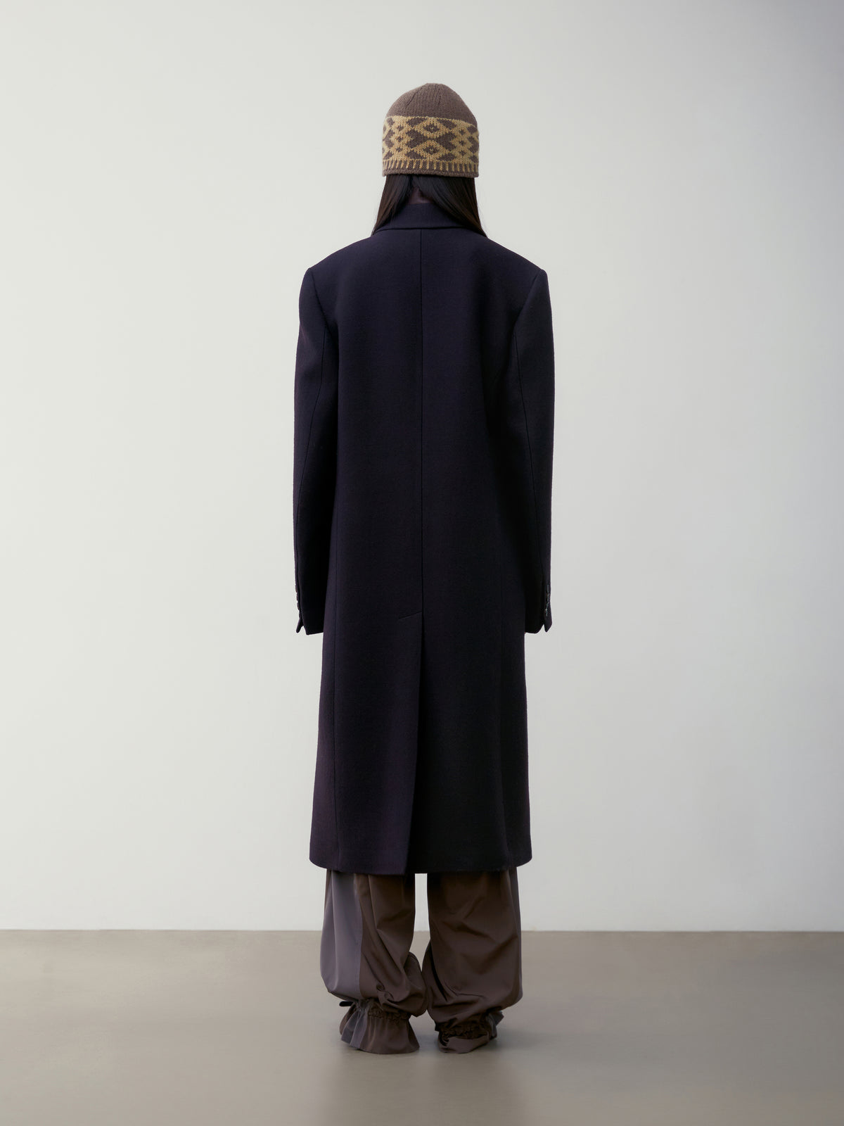 Low Classic Wool Twill Single Mac Coat Black Purple