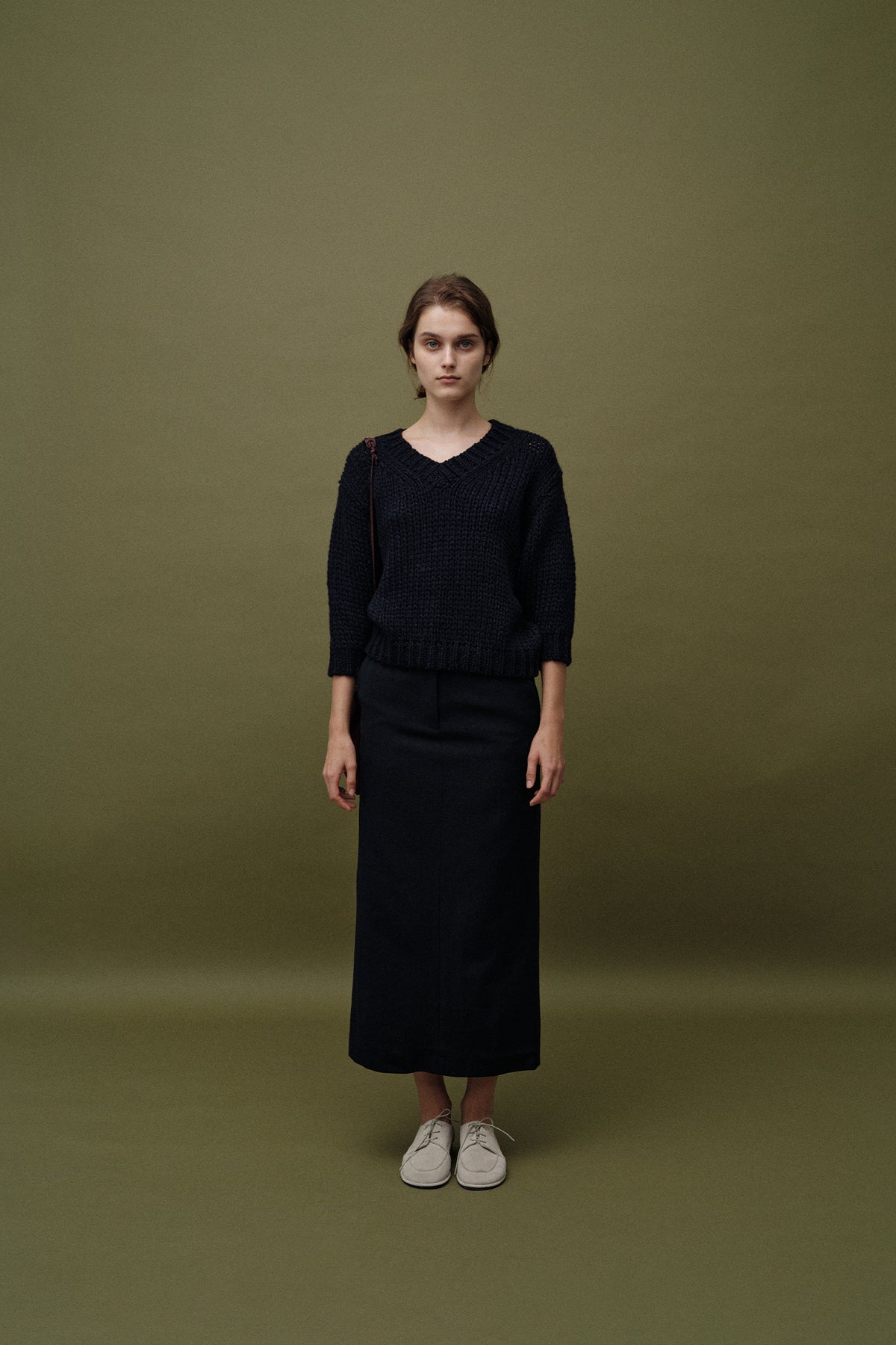 Nothing Written Wide v-neck sweater (Navy)
