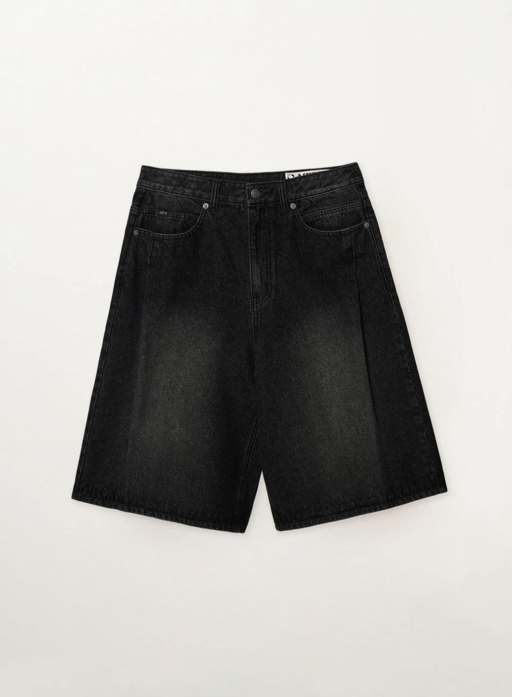Satur Pleats Bermuda Washed Denim Shorts - Black