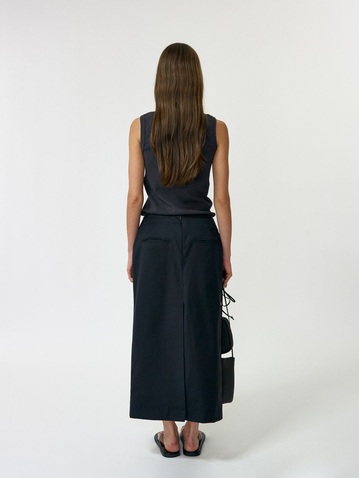 Nothing Written Tina henry neck sleeveless (Washed black)