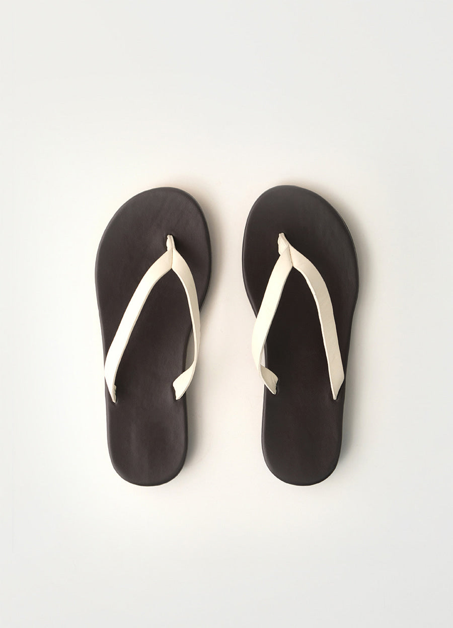 Nothing Written Colette lamb sandals (Chocolate ivory)