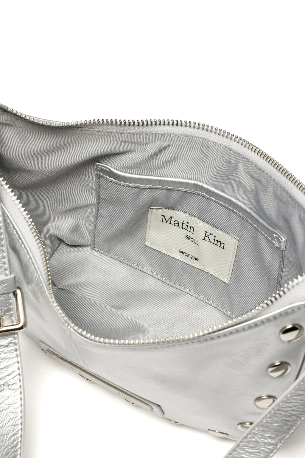 [matinkim] STUD LEATHER SHOULDER BAG IN SILVER
