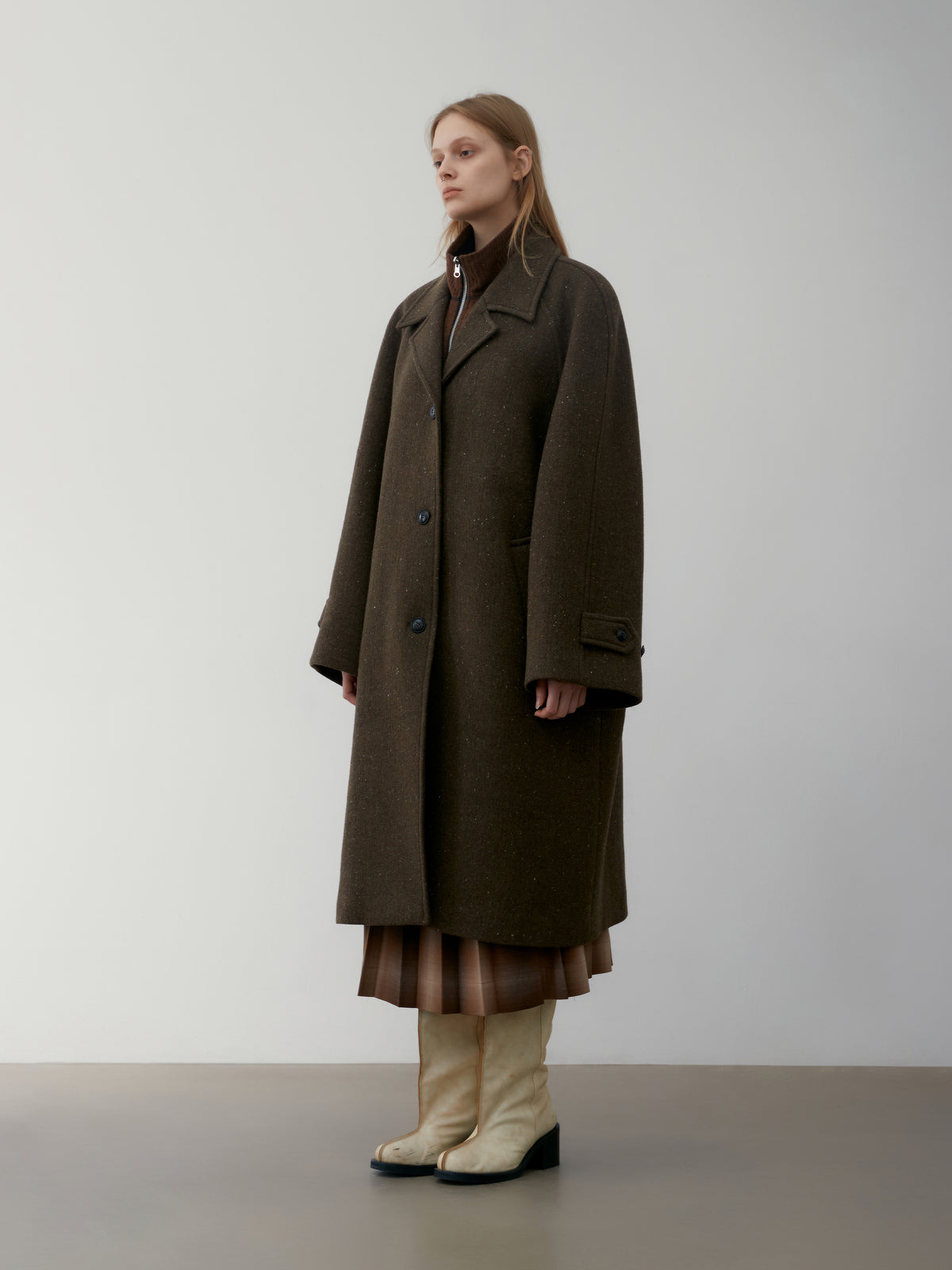 Low Classic Cashmere Raglan Sleeve Coat Khaki
