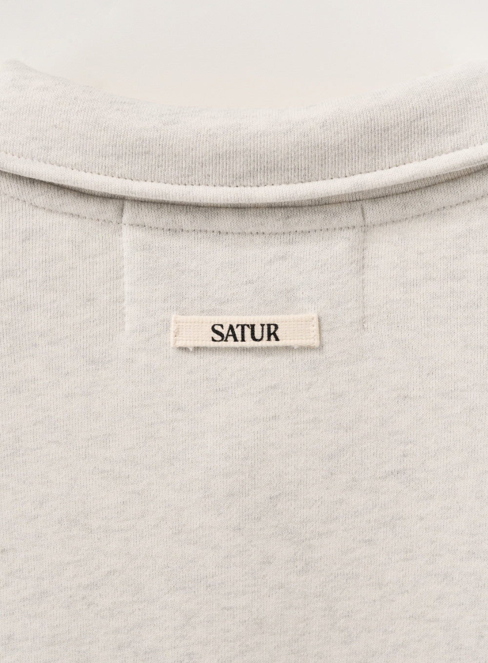 [satur] Rope Logo Loose Fit Collar Sweatshirt - Melange Ivory