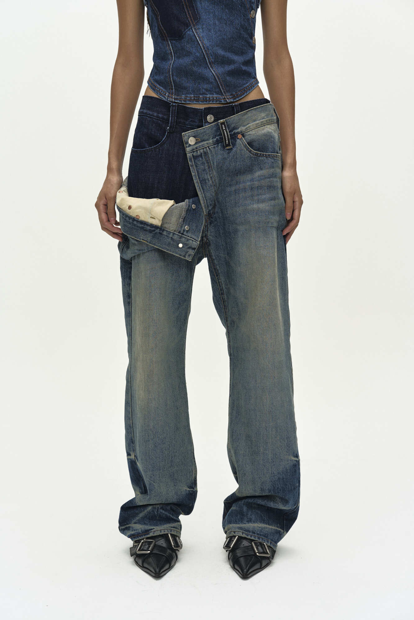 Andersson Bell Unisex Asymmetric Layered Wide-Leg Jeans apa