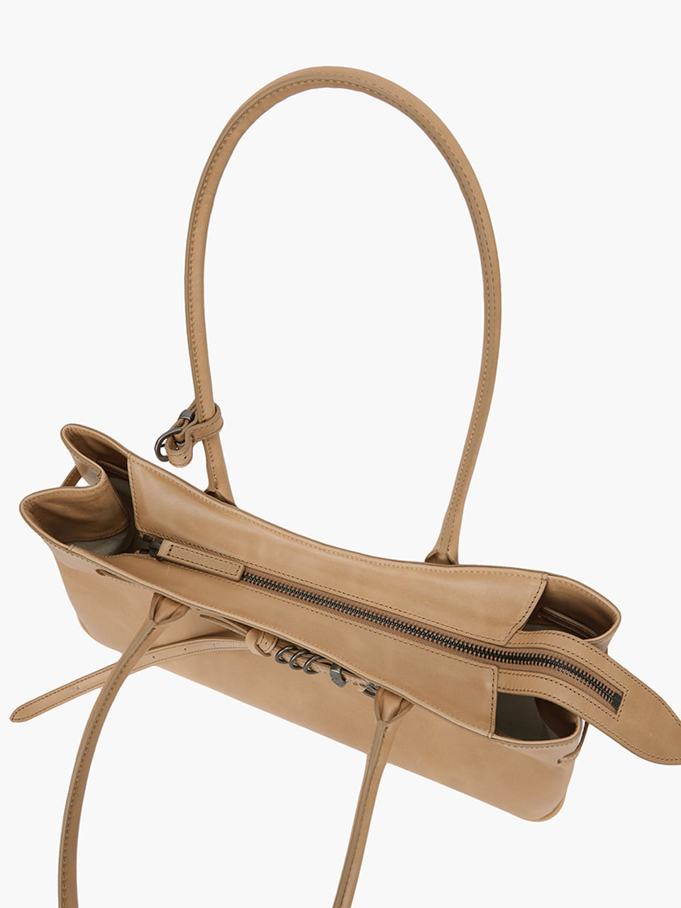 Margesherwood Grandma Used Shoulder Bag french beige pull-up