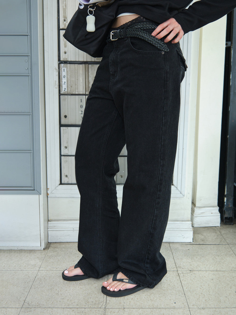 Low Classic Pocket Wide-Leg Jeans Black