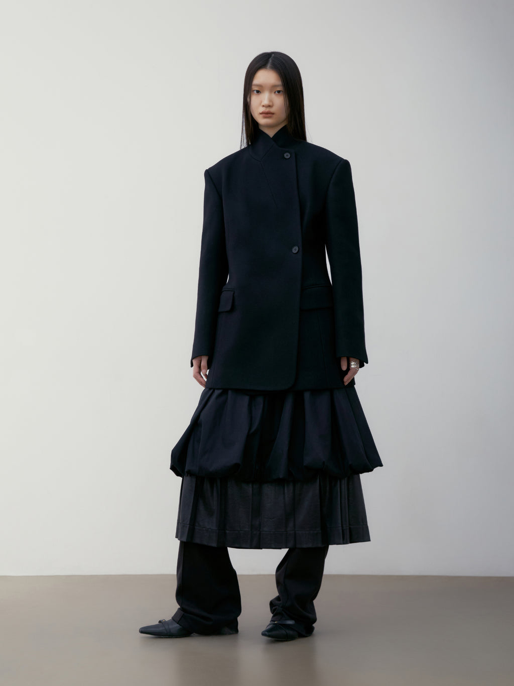 [low_classic] SLIM FIT WOOL COAT
BLACK