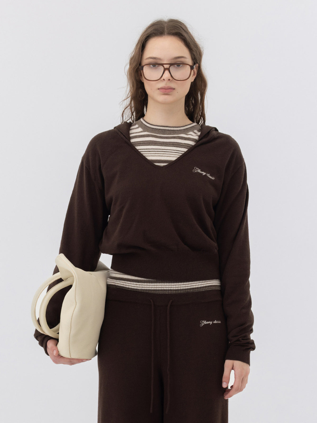 GLOWNY G Hug V-Neck Knit Hoodie (Khaki Brown)