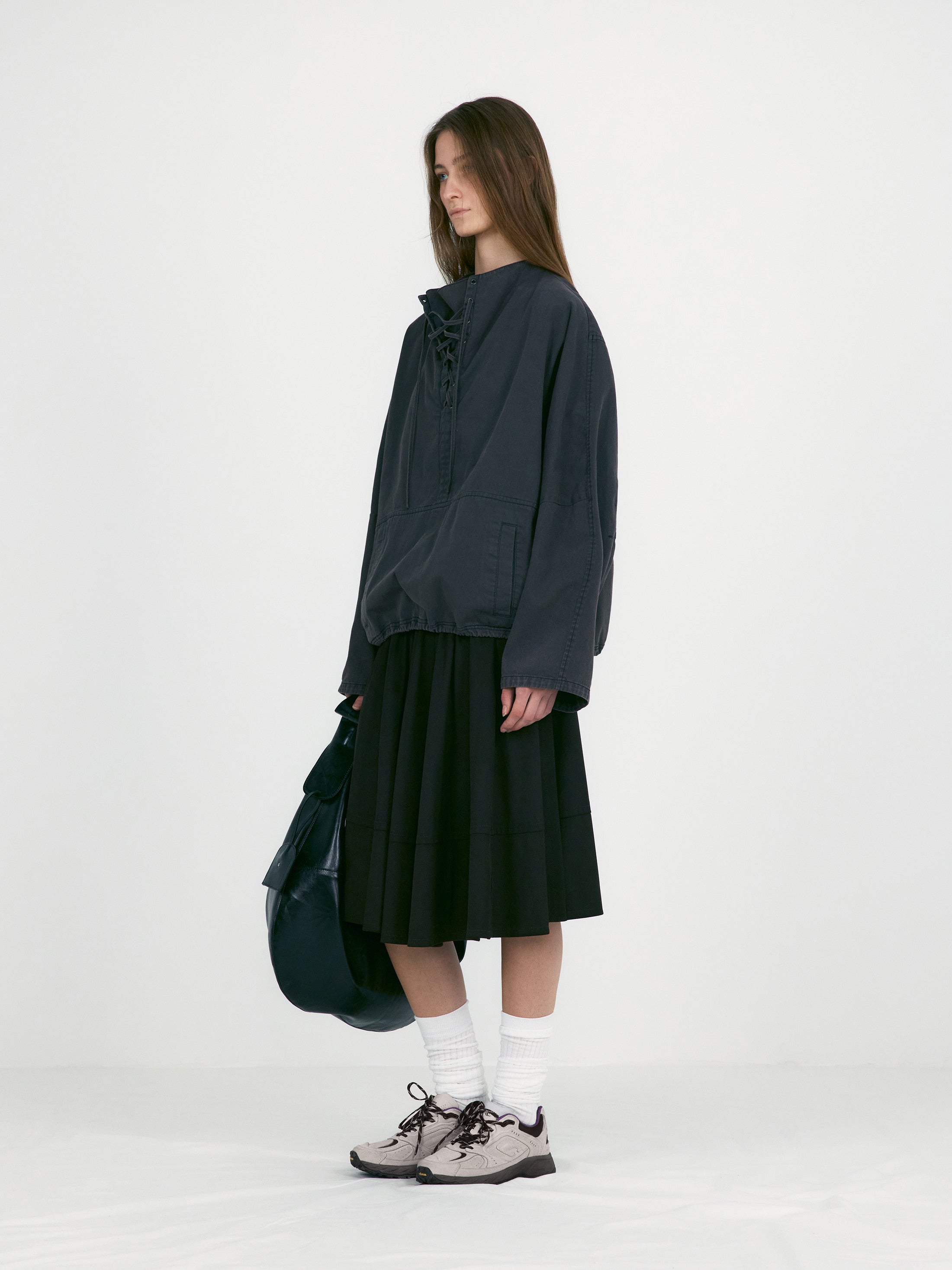 [low_classic] Washed Cotton Lace Up Anorak
Charcoal Brown