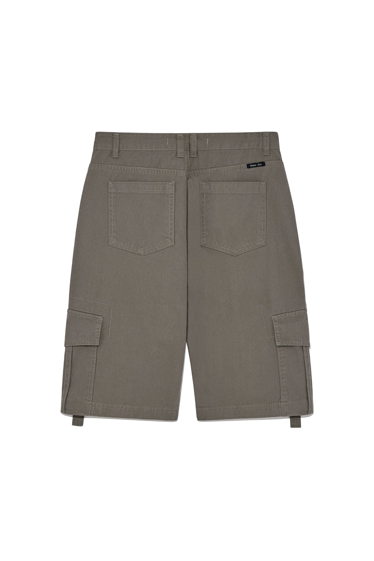 [matinkim] SEMI SLIMFIT BERMUDA PANTS IN KHAKI