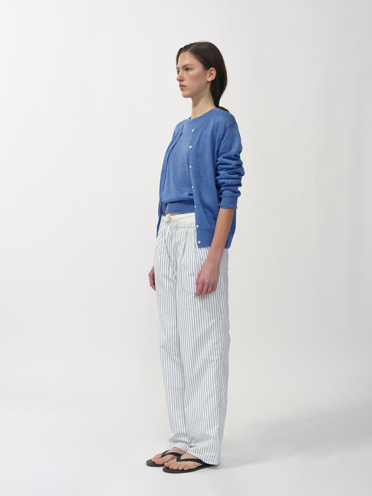 Nothing Written Rola linen cardigan (Marine blue)
