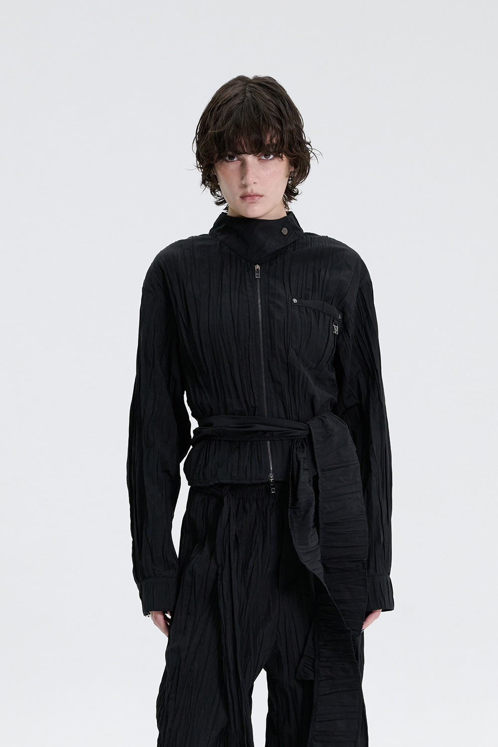 Treemingbird Crinkle Back Tie Set-up Shirt Black