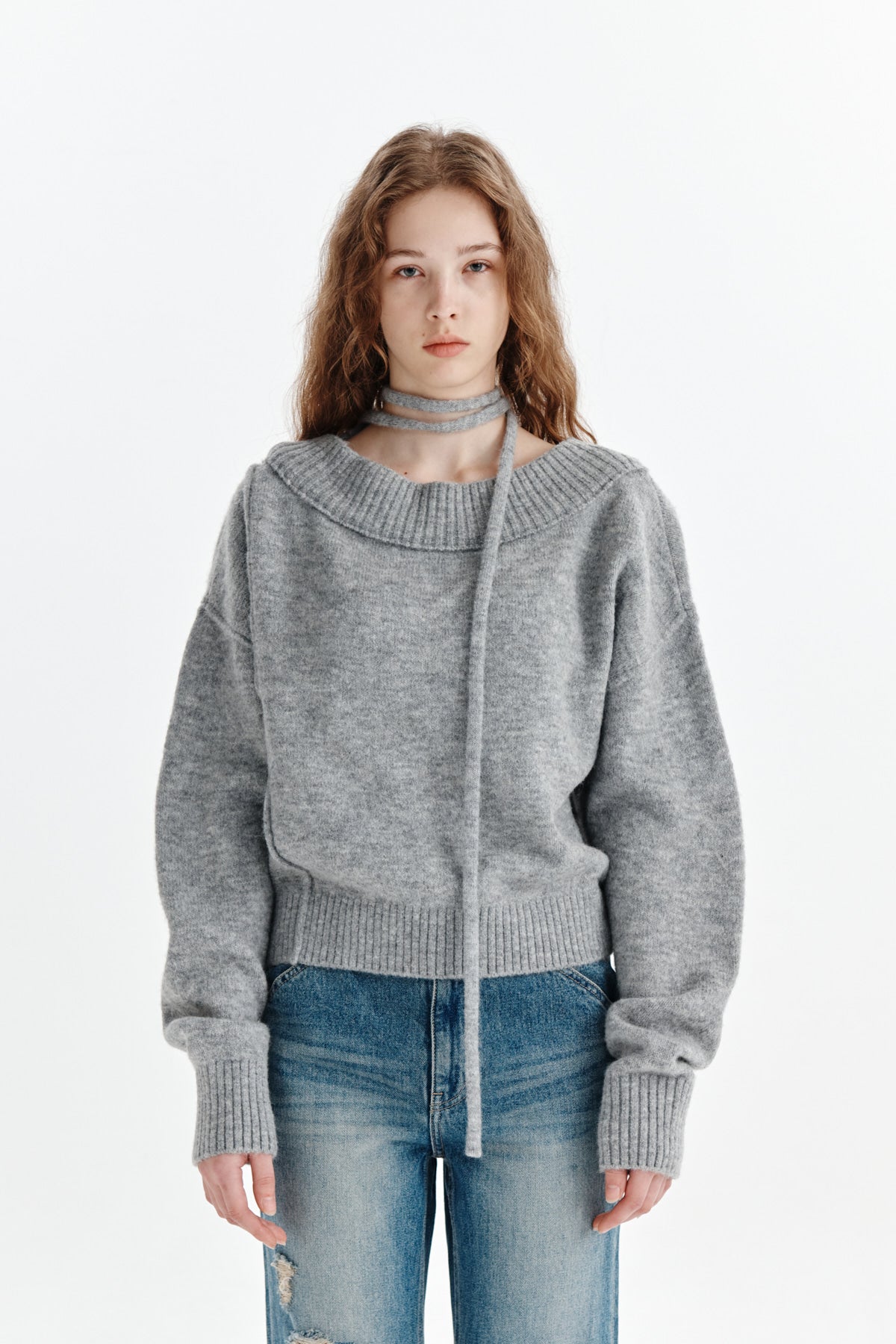 [matinkim] OFF SHOULDER STRING KNIT PULLOVER IN GREY