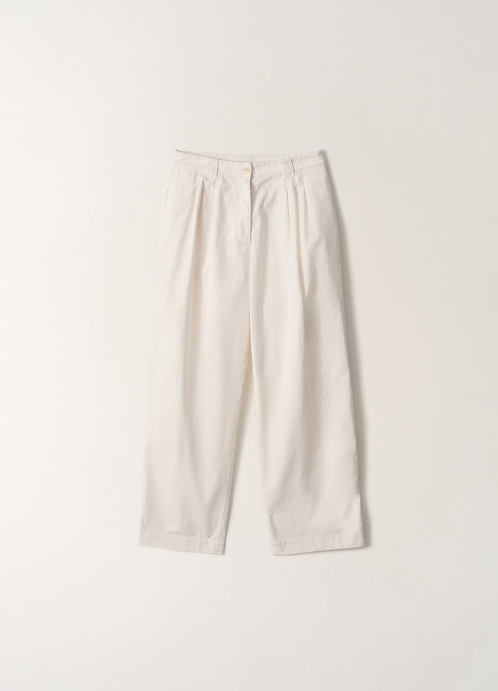 Nothing Written Lena 3-tuck pants (White)