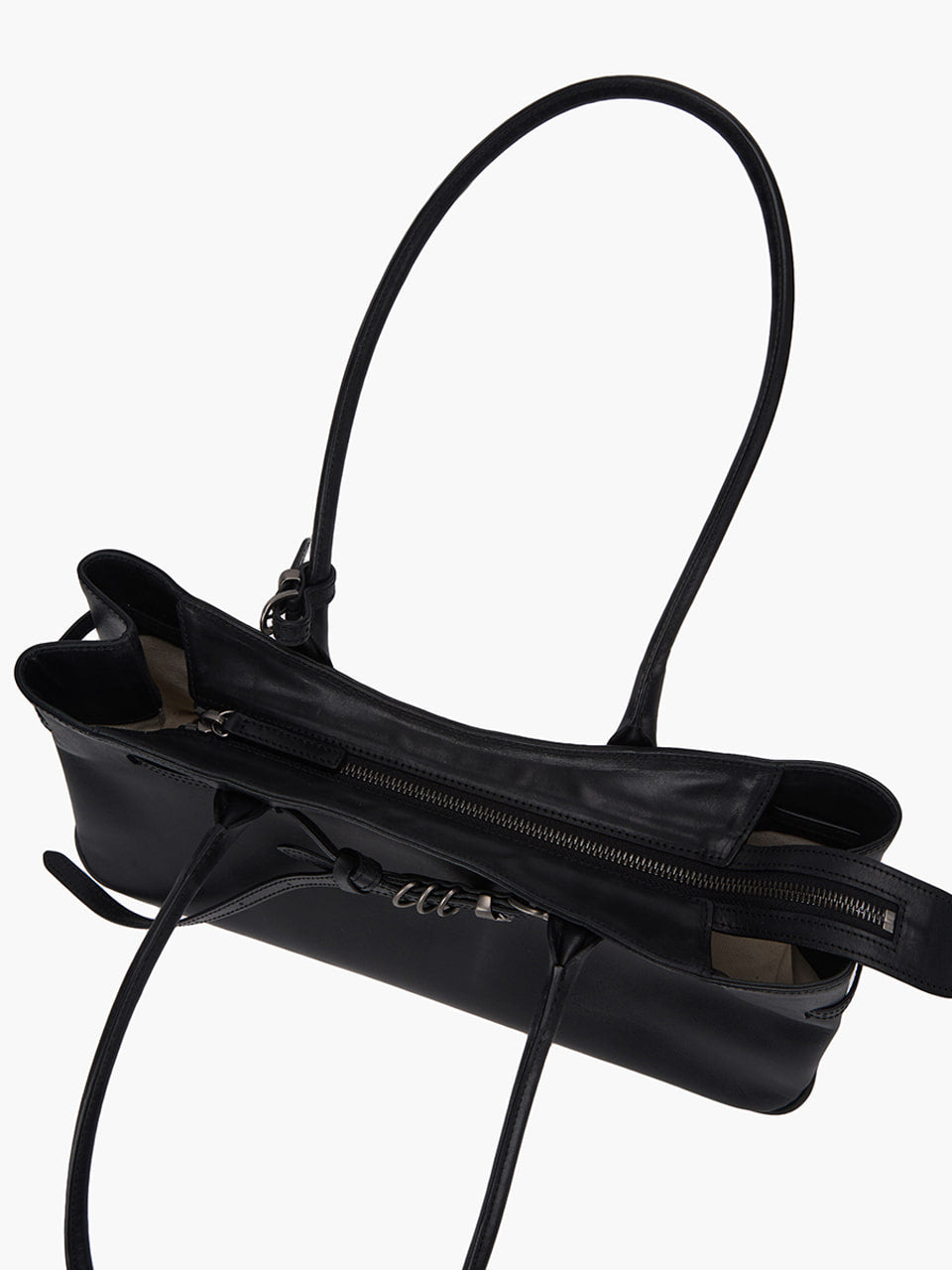 Margesherwood Grandma Used Shoulder Bag black pull-up