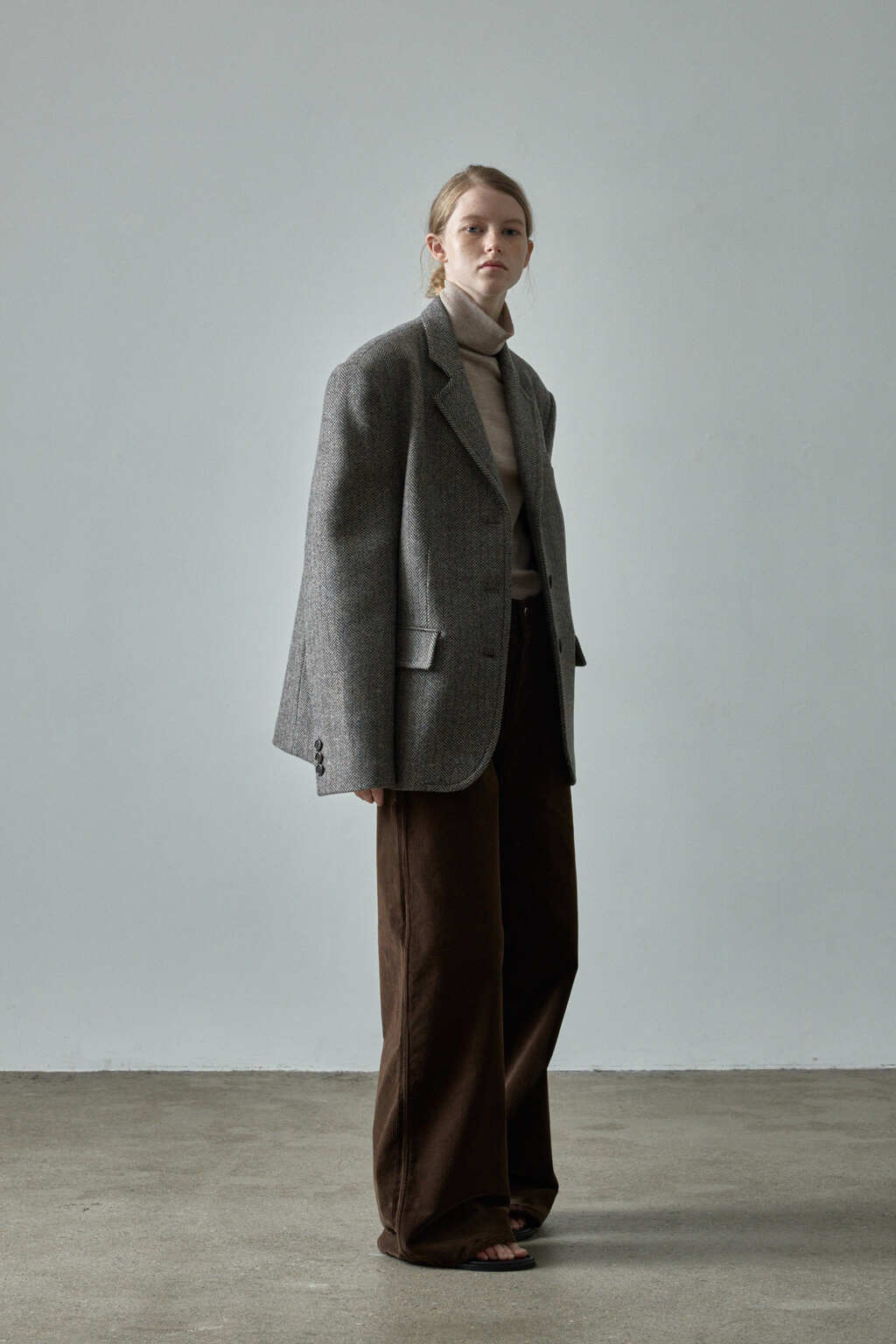 Facade Pattern Herringbone Tailored Jacket oatmeal