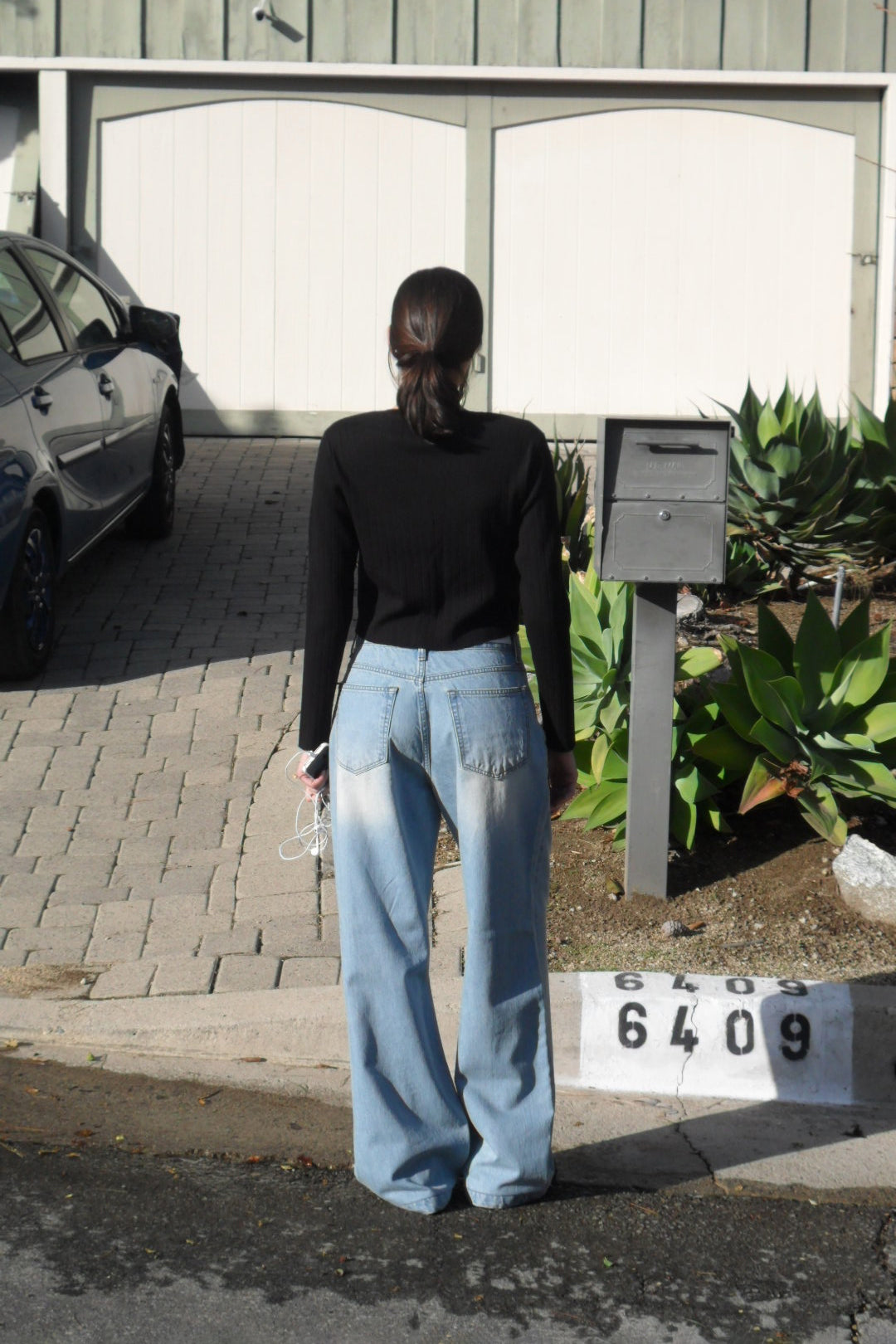 Low Classic Ribbed V-Neck Sweater Black