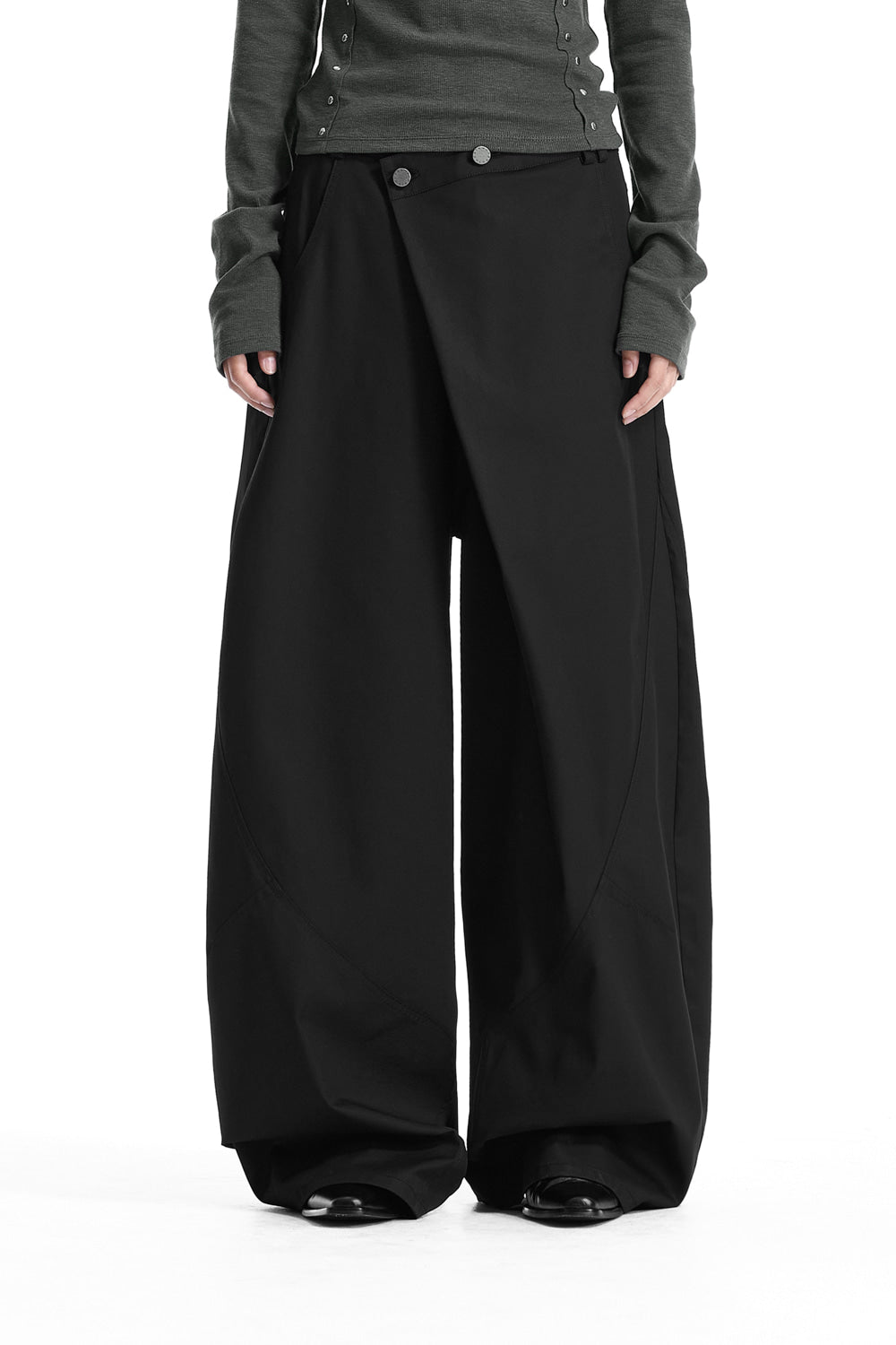 Treemingbird Overlap-Waist Curved Pants Black