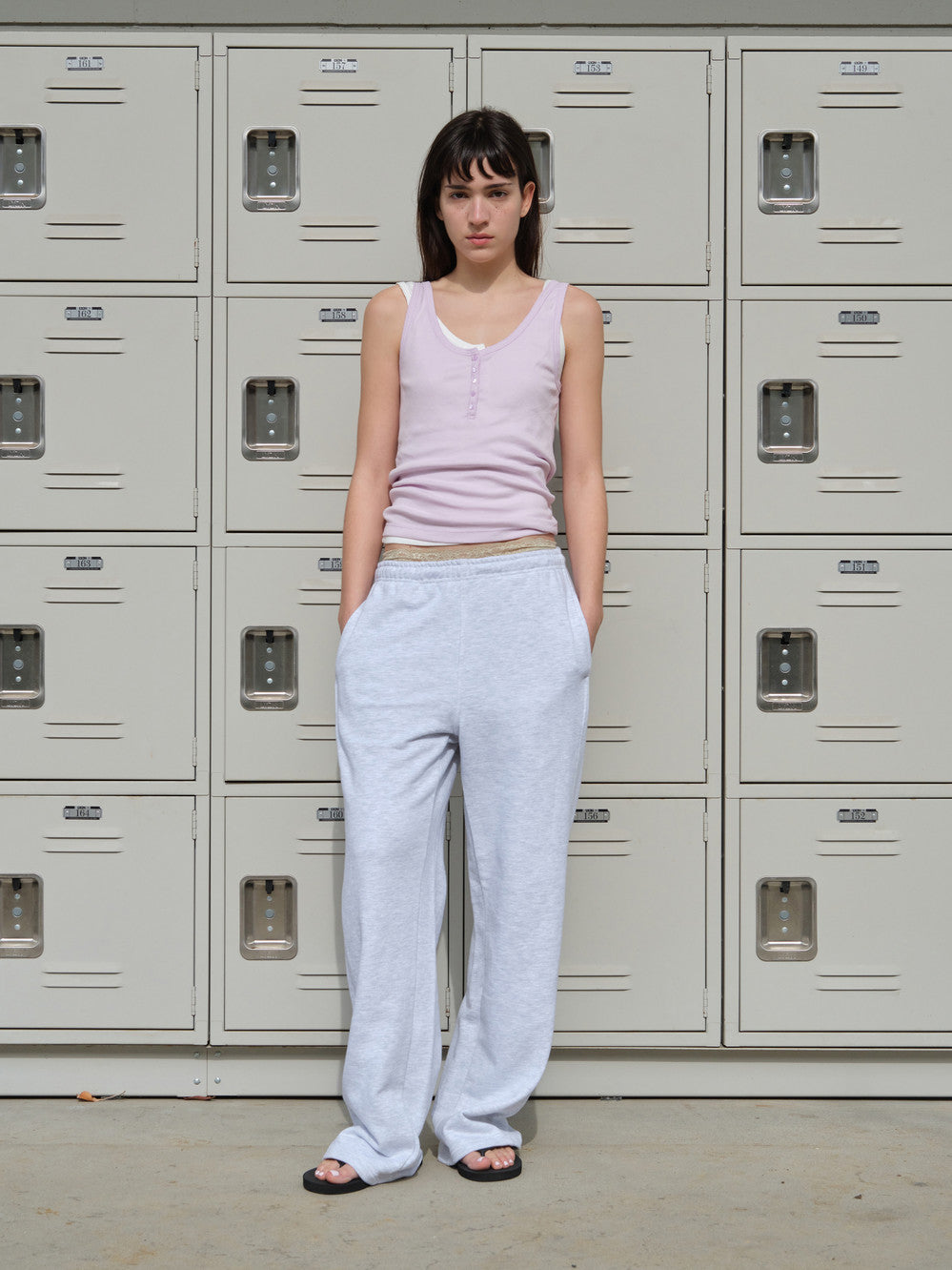 Low Classic Sleeveless Henley Tee Light Pink