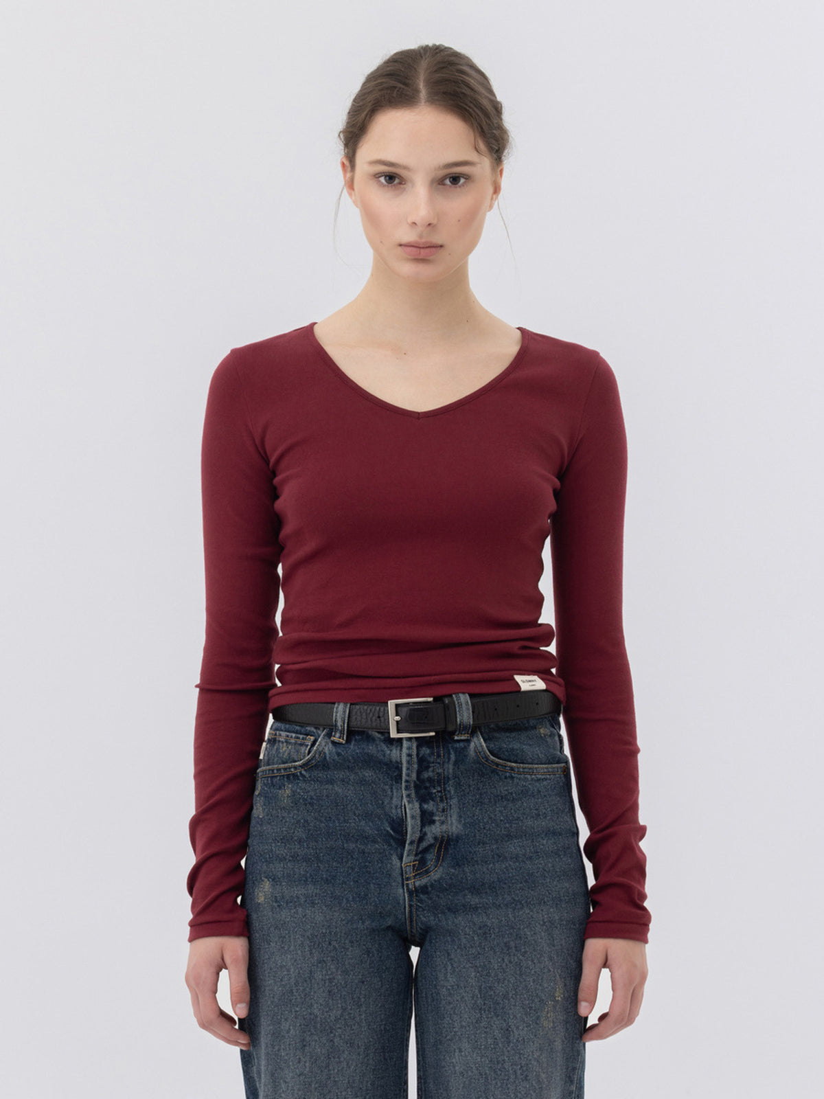 GLOWNY G Charm V-Neck Long Sleeve (Wine)