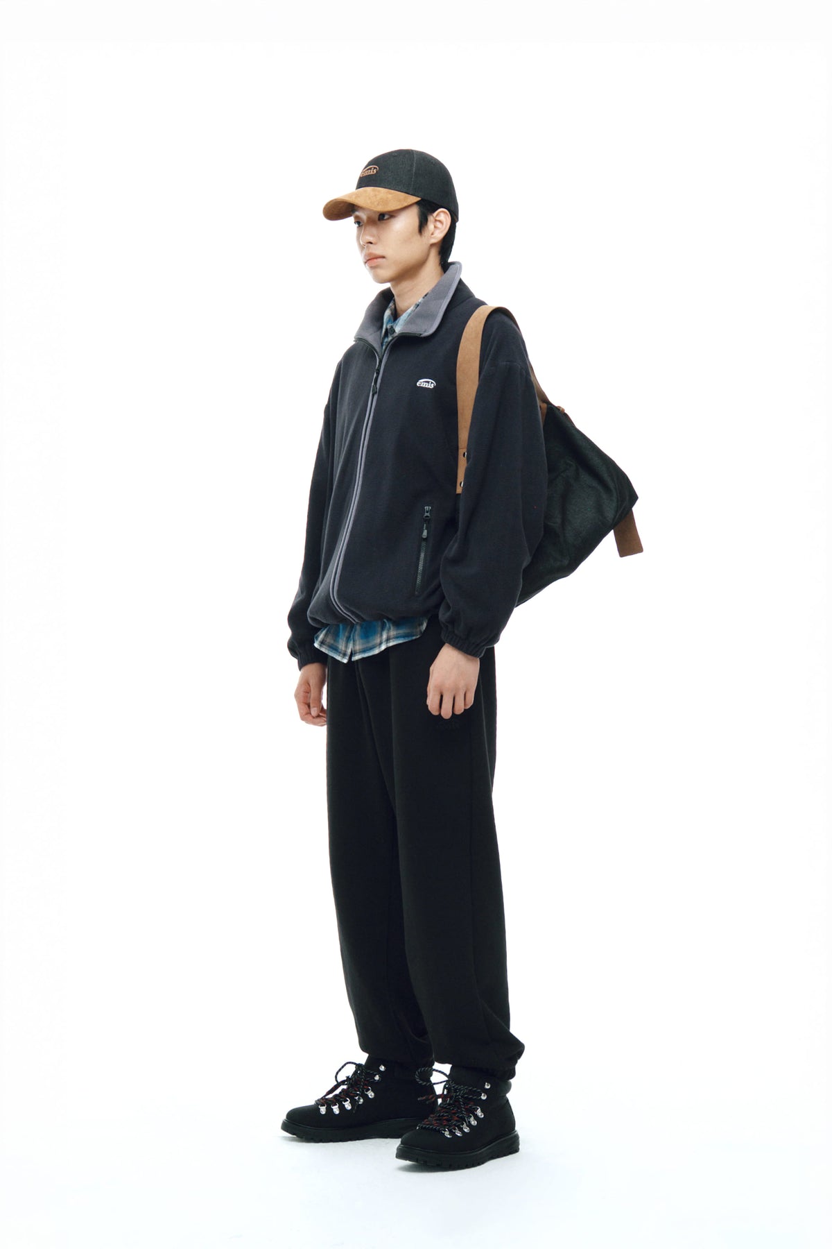 Emis Mono Logo Sweatpants-Black