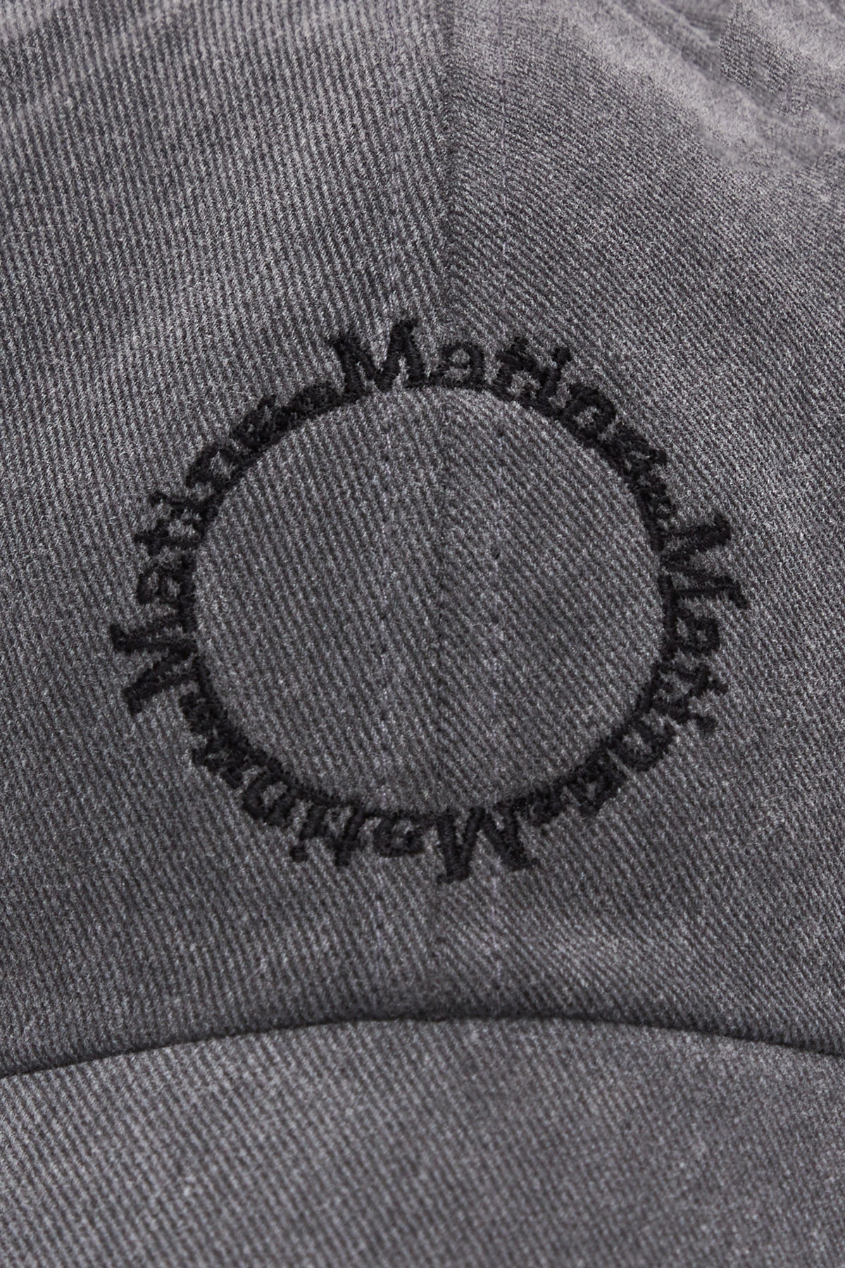 [matinkim] MACARON LOGO BALL CAP IN CHARCOAL