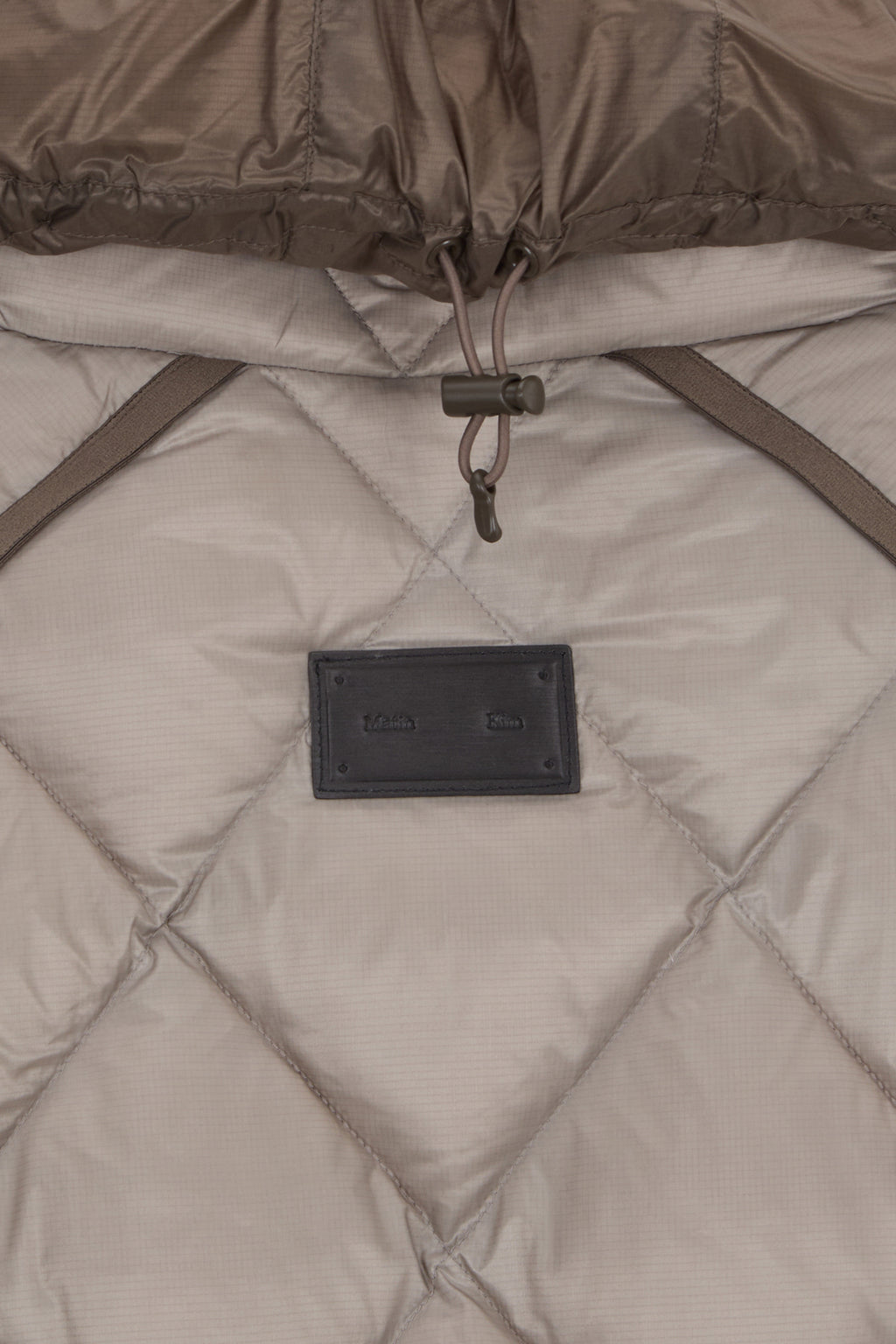 [matinkim] QUILTING HOODY LIGHTWEIGHT JUMPER (DOWN BLENDED) IN BEIGE