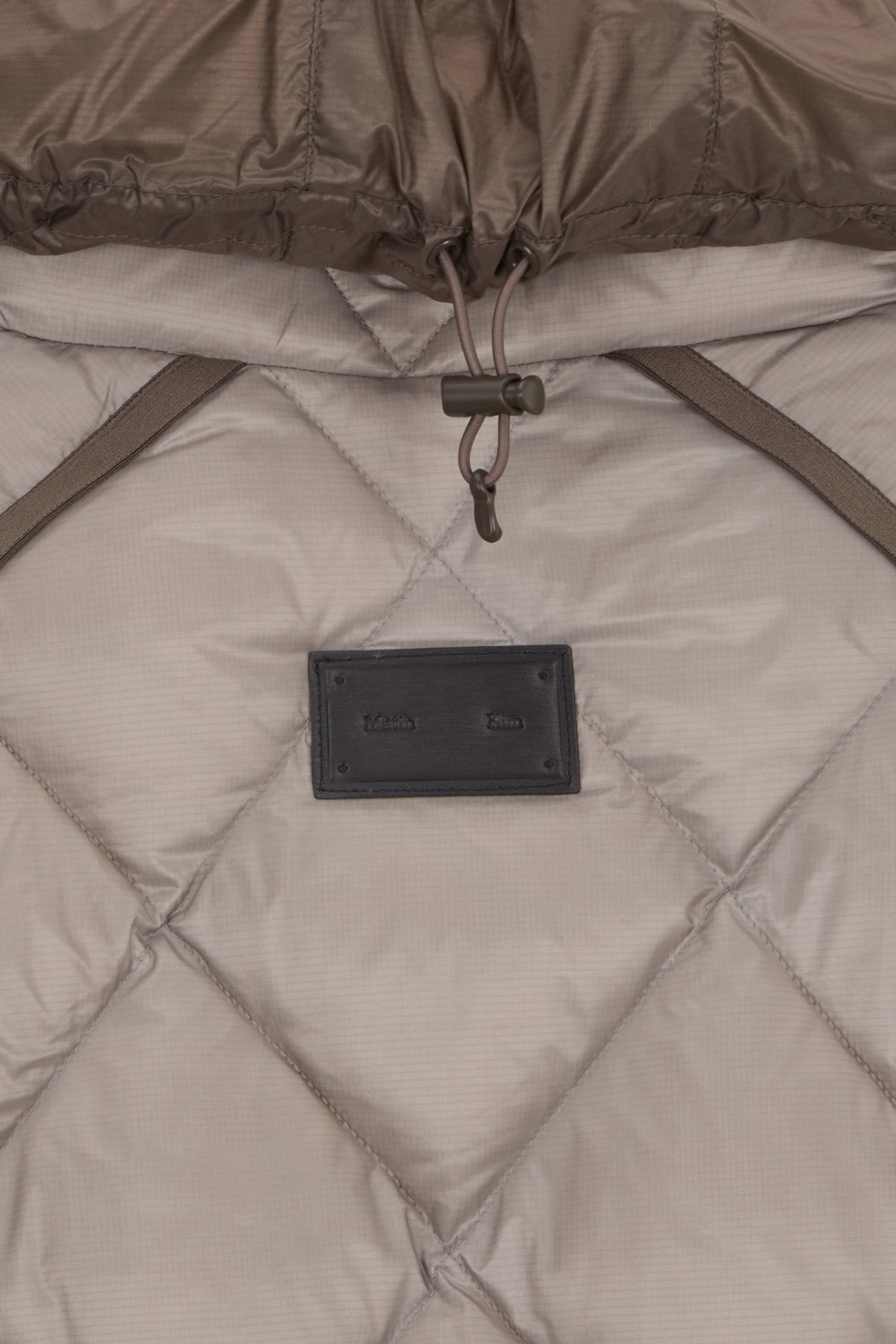 [matinkim] QUILTING HOODY LIGHTWEIGHT JUMPER (DOWN BLENDED) IN BEIGE