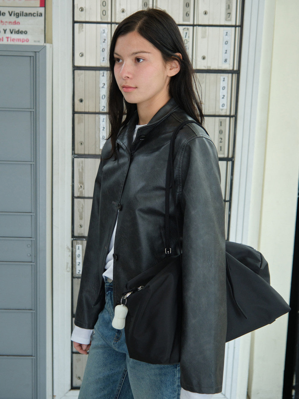 Low Classic Washed Artificial Leather Short Jacket Black