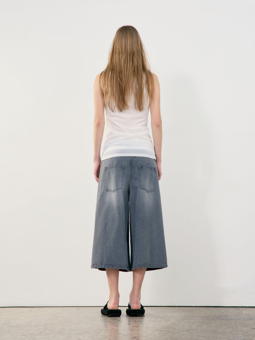 Low Classic Belted Denim Bermuda Pants Grey