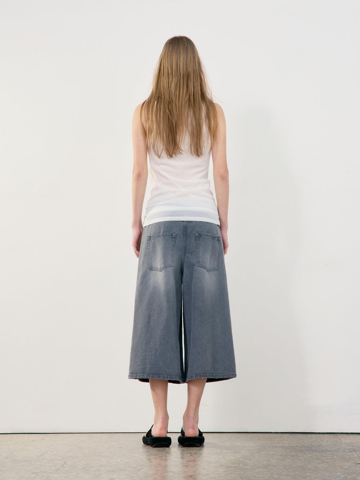 Low Classic Belted Denim Bermuda Pants Grey